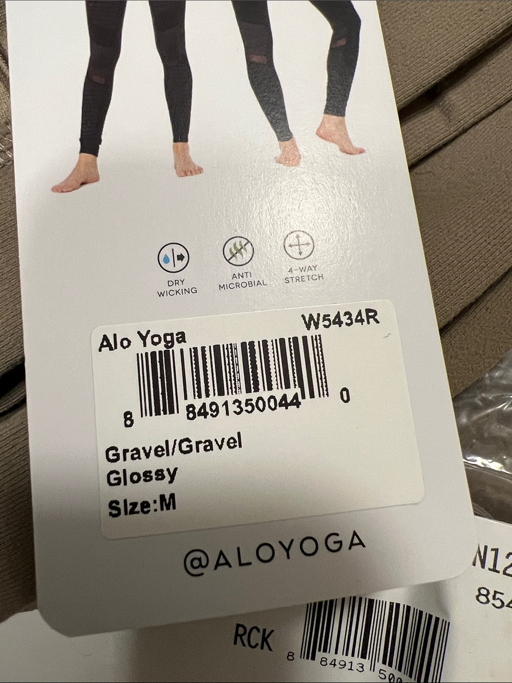 🔥🔥ALO Moto Leggins - Picture 16 of 16